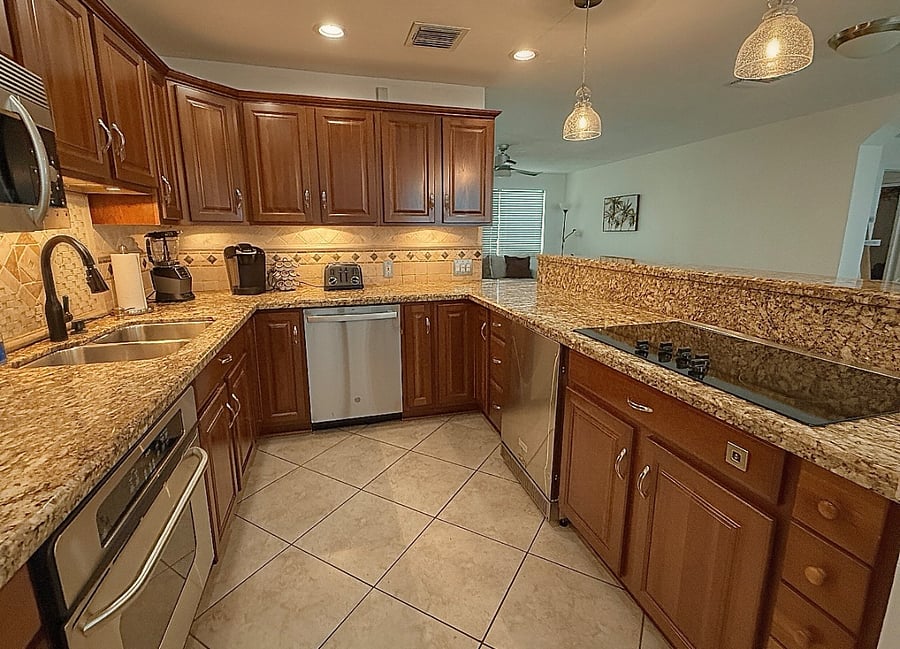 Furnished Finder property 852551_1 photo 7