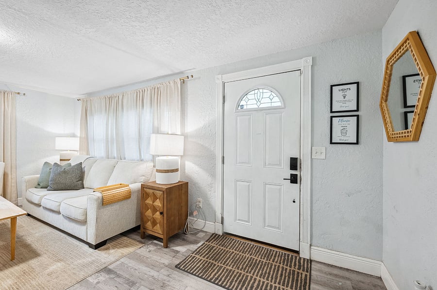 Furnished Finder property 852573_1 photo 14