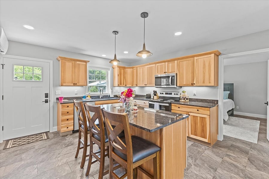 Furnished Finder property 852589_1 photo 3