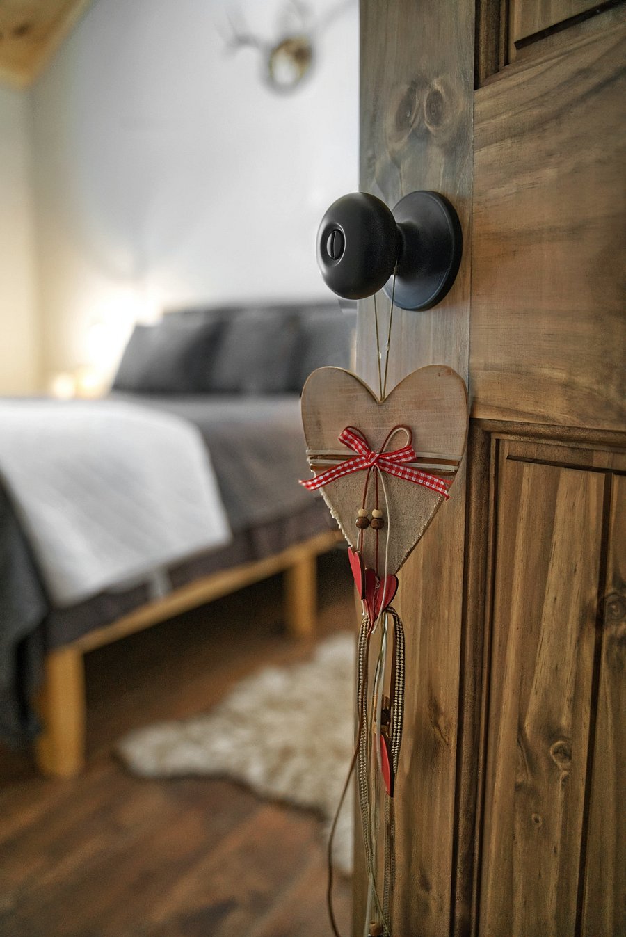 Queen Bedroom