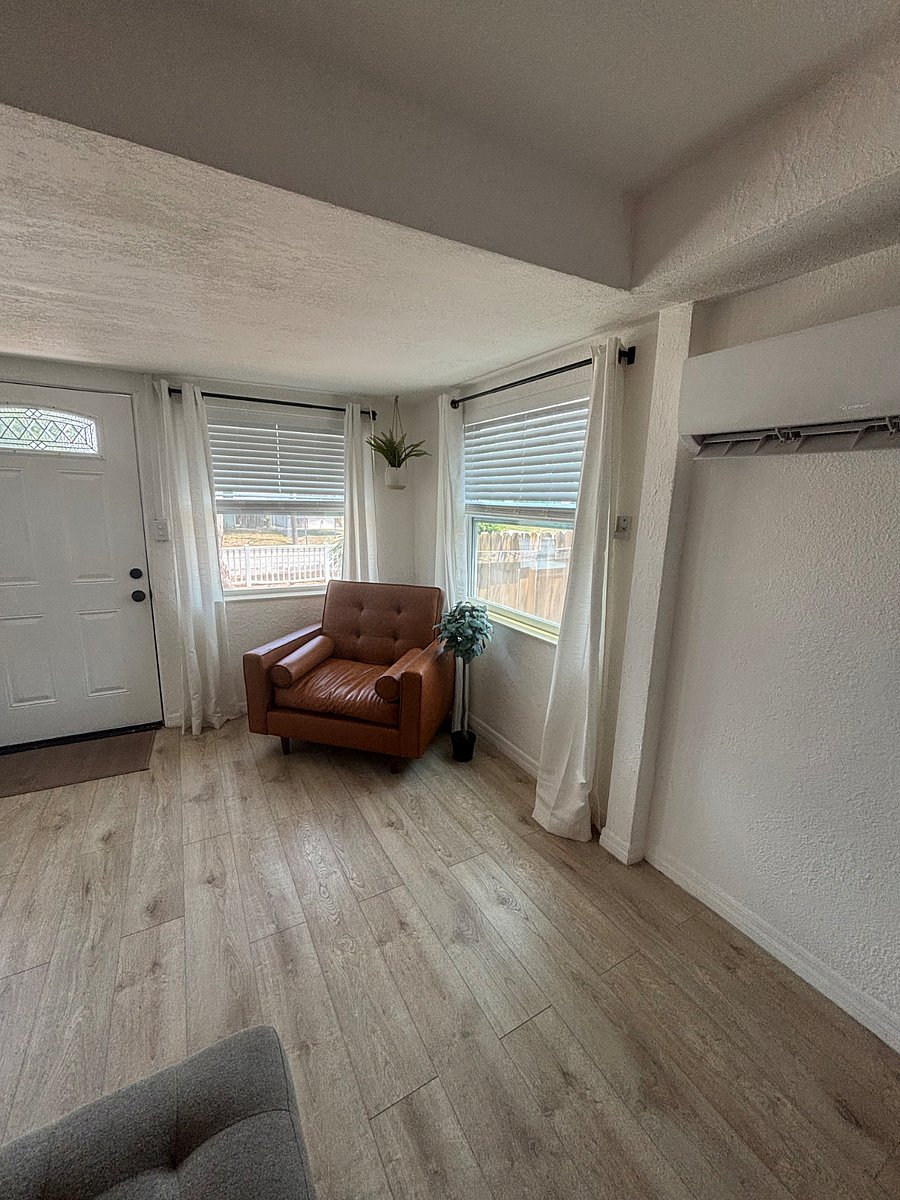 Furnished Finder property 852859_1 photo 17