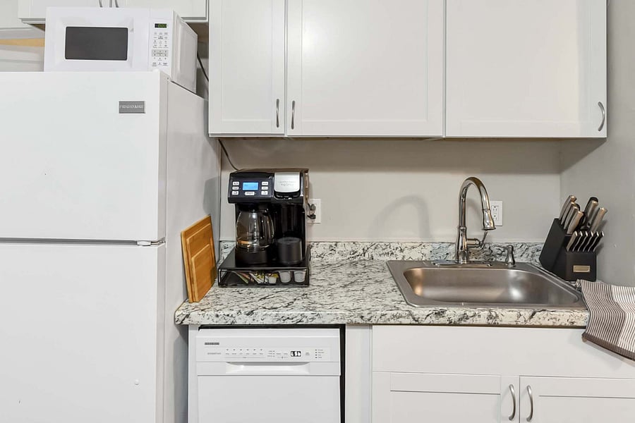 Furnished Finder property 852888_1 photo 11