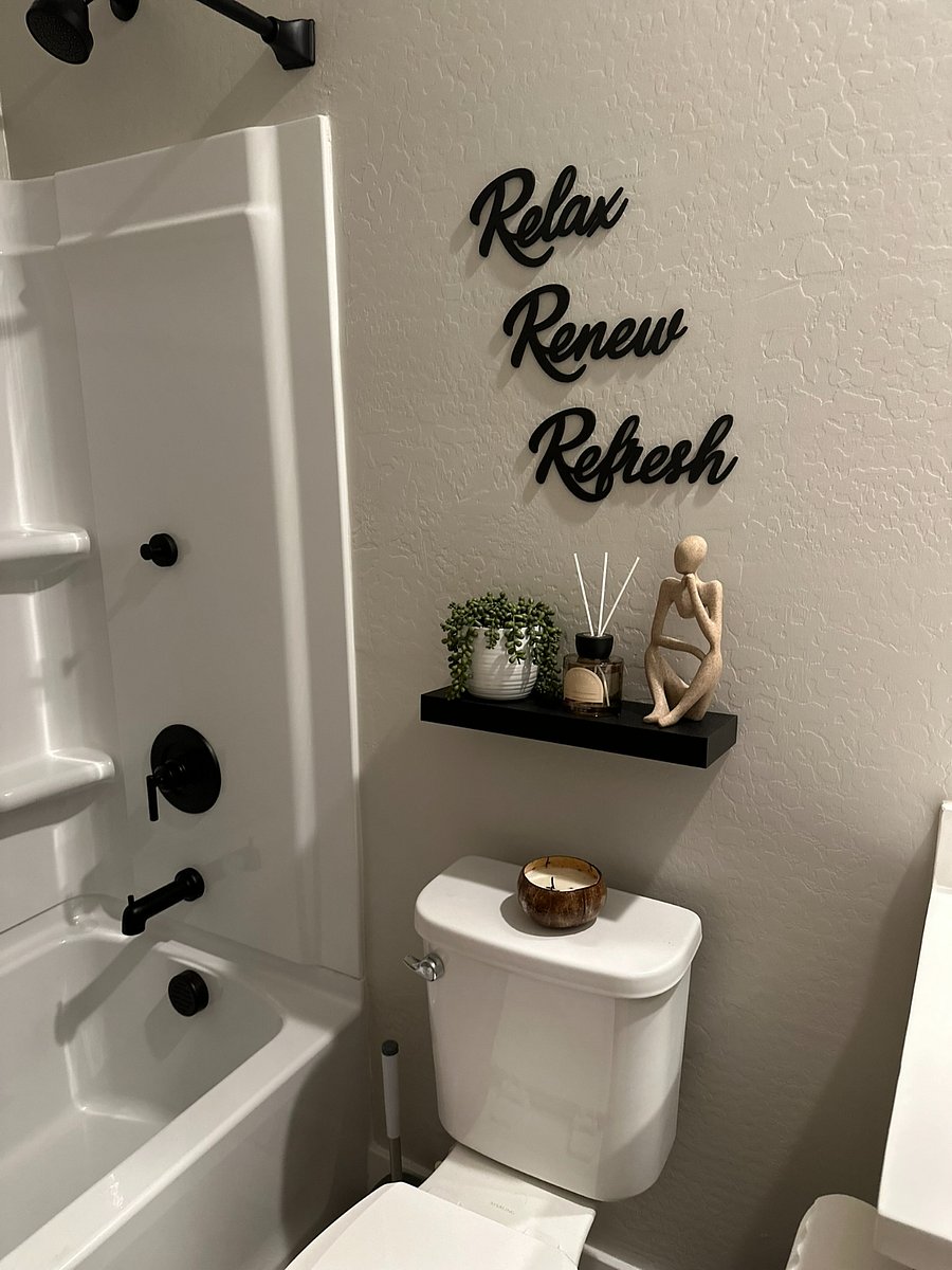 3rd Bedroom full bathroom