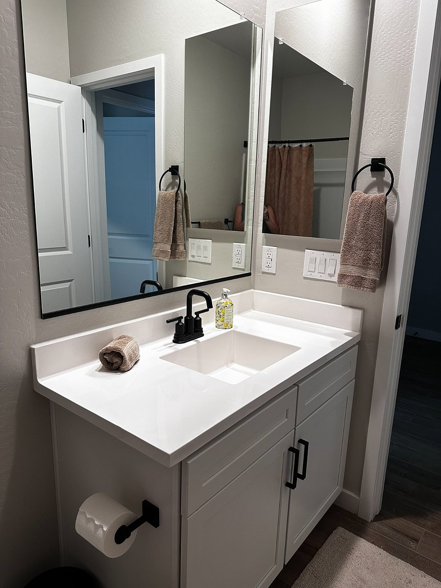 3rd Bedroom full bathroom