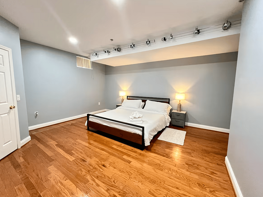 Master bedroom with TV & king bed