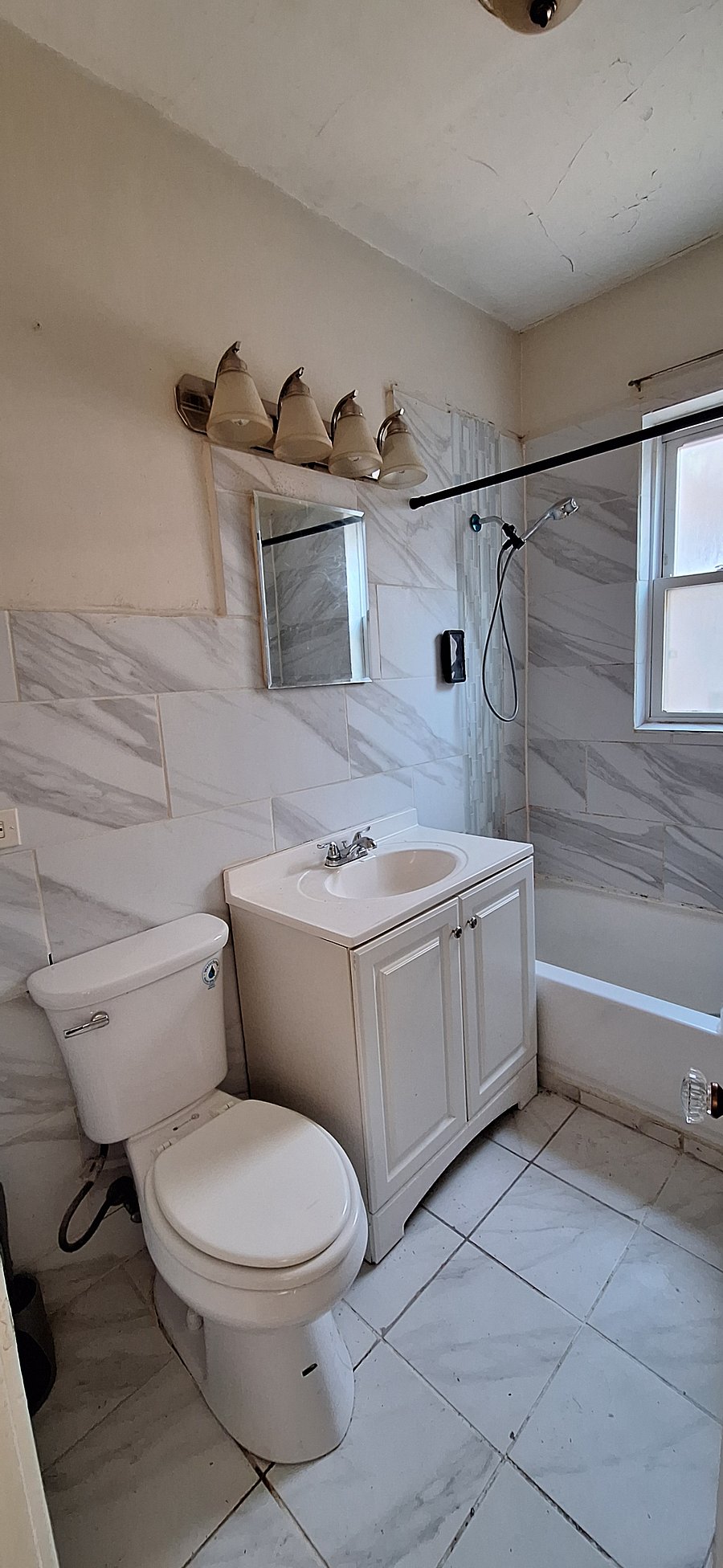 Furnished Finder property 852960_1 photo 3