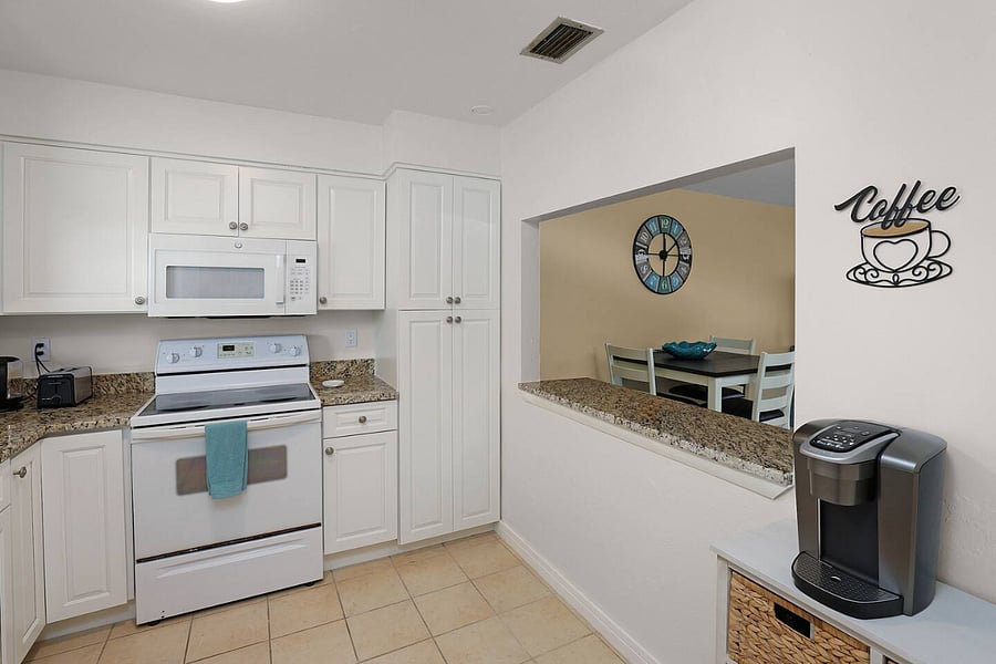 Furnished Finder property 852965_1 photo 4