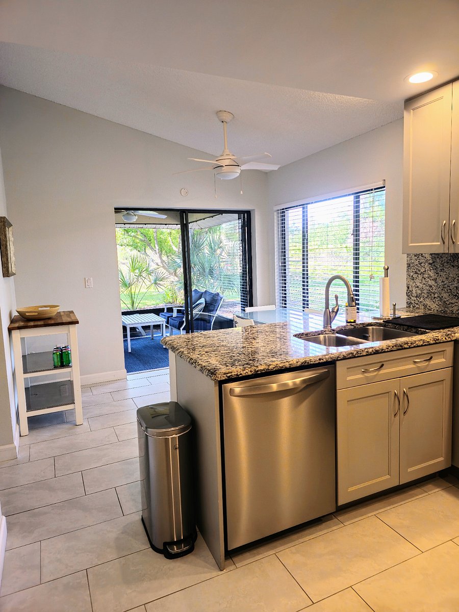 Furnished Finder property 852974_1 photo 9