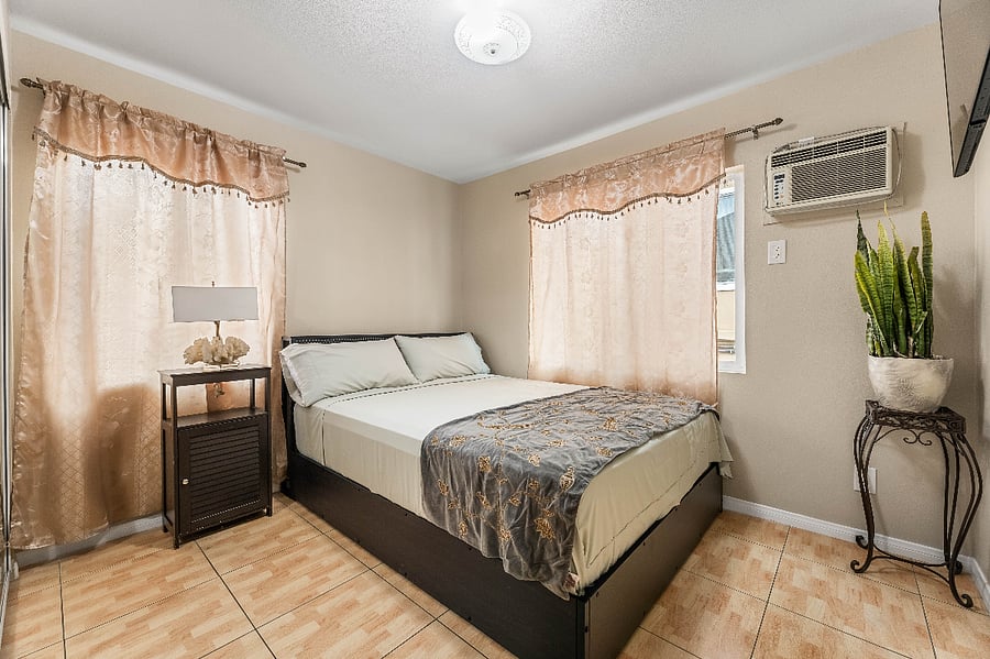 Furnished Finder property 852980_1 photo 3