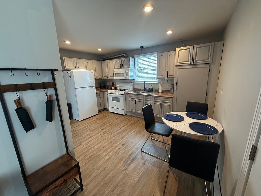 Furnished Finder property 853001_3 photo 9