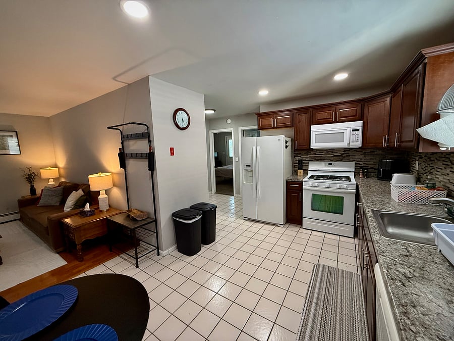 Furnished Finder property 853001_6 photo 4