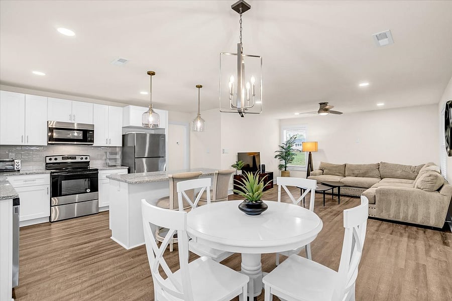 Furnished Finder property 853120_1 photo 1
