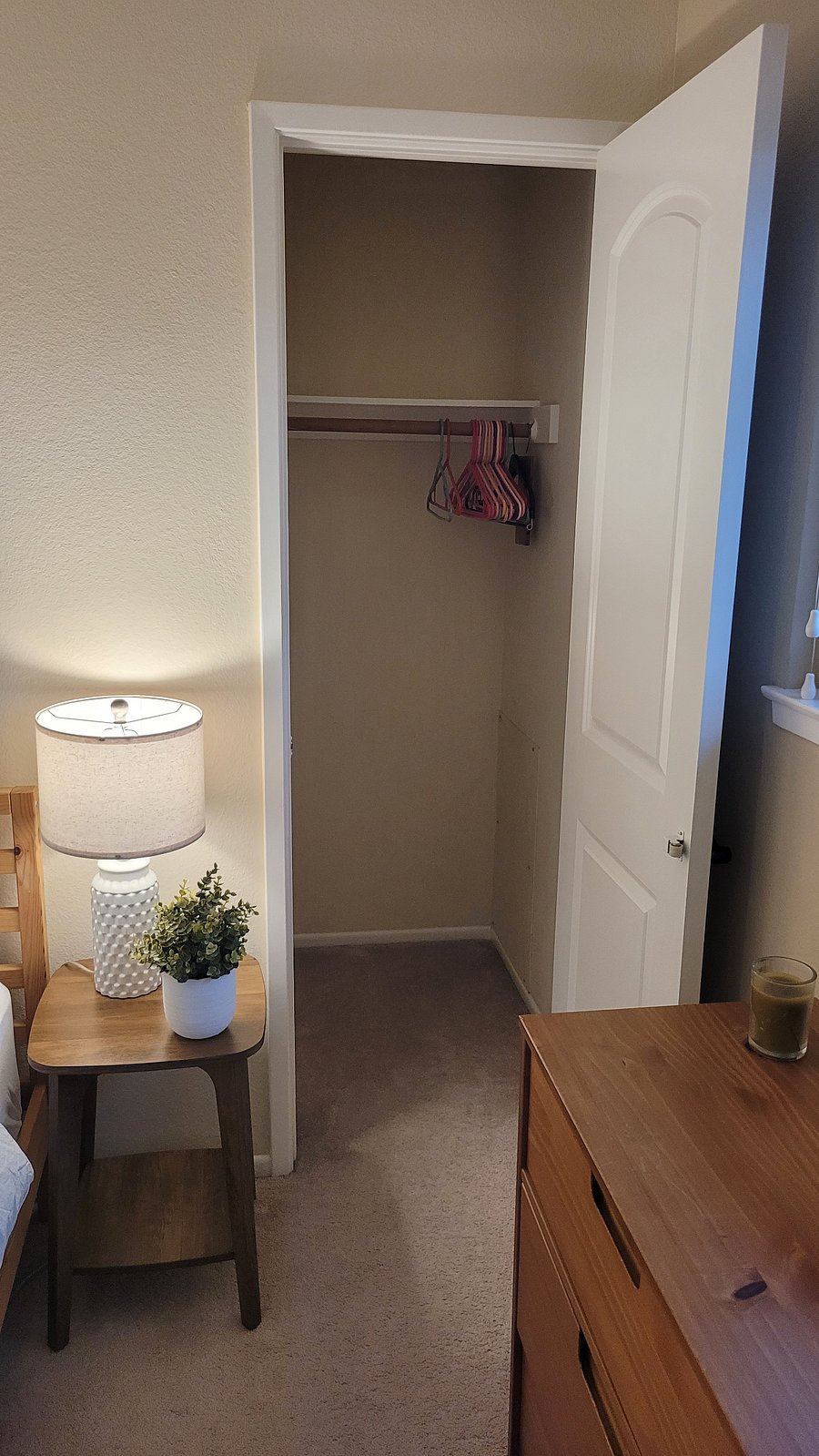 Upstairs 2nd Bedroom closet