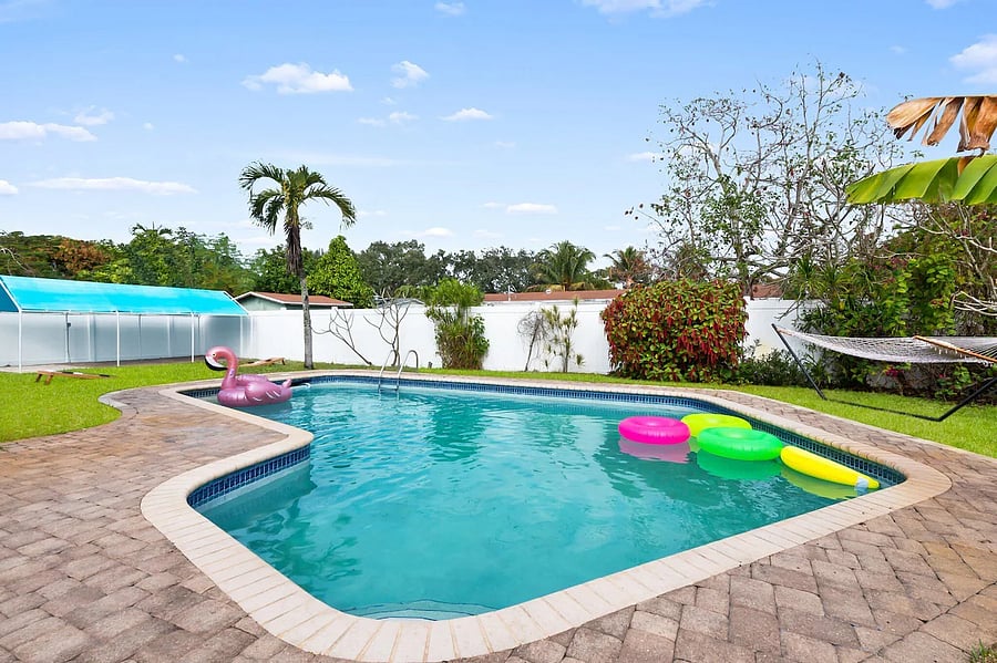 Furnished Finder property 853166_1 photo 32