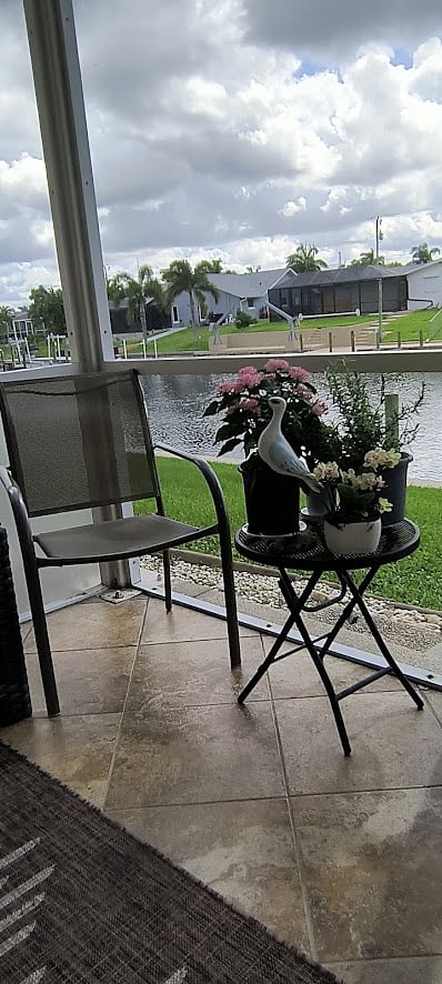 relax in lanai