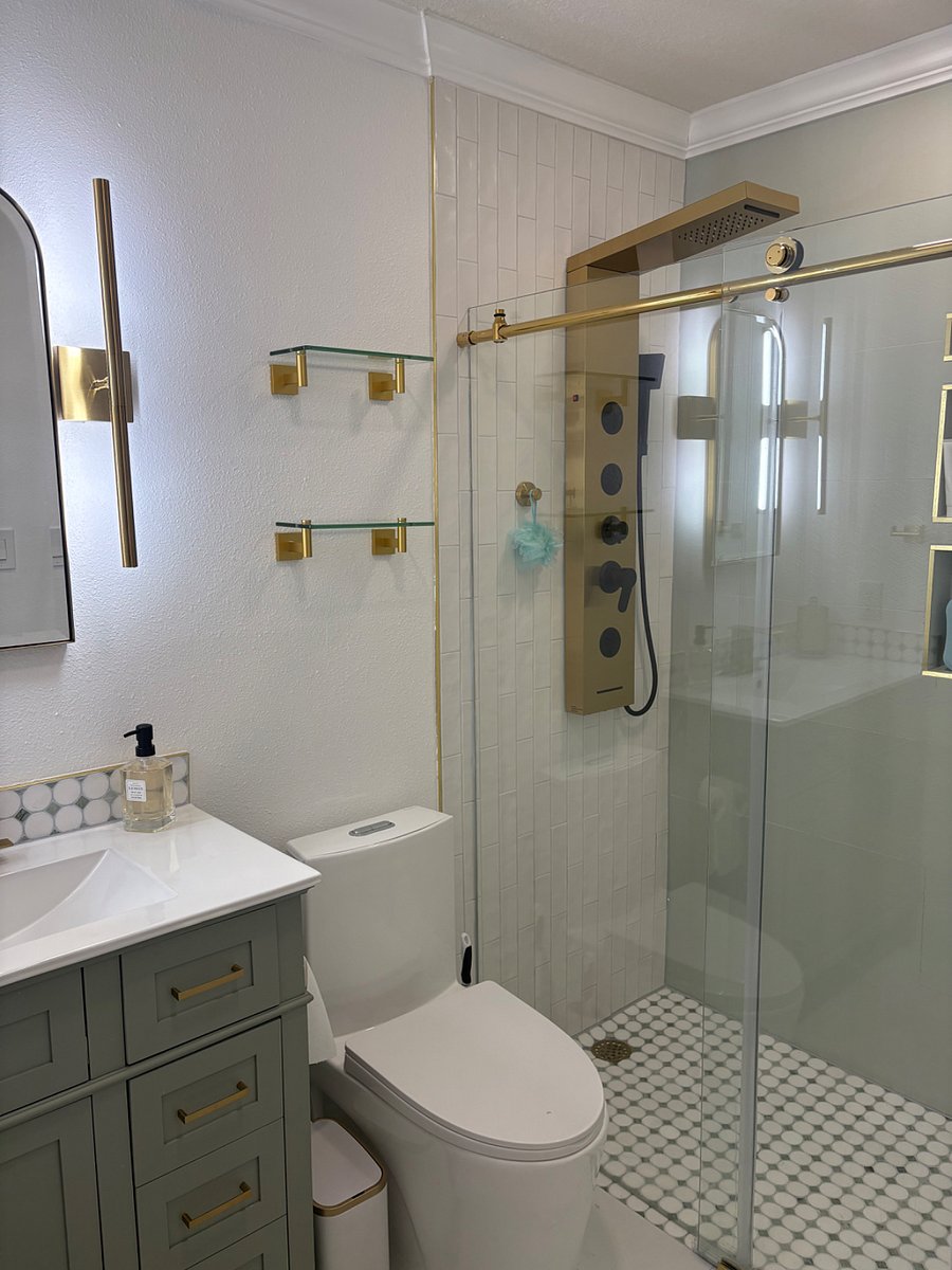 Down stairs bathroom