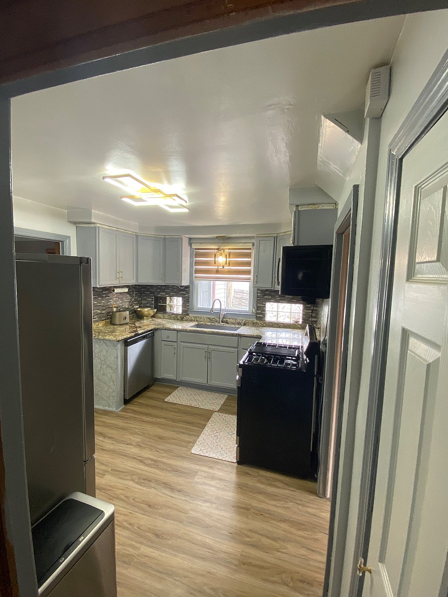 Fully sticked kitchen