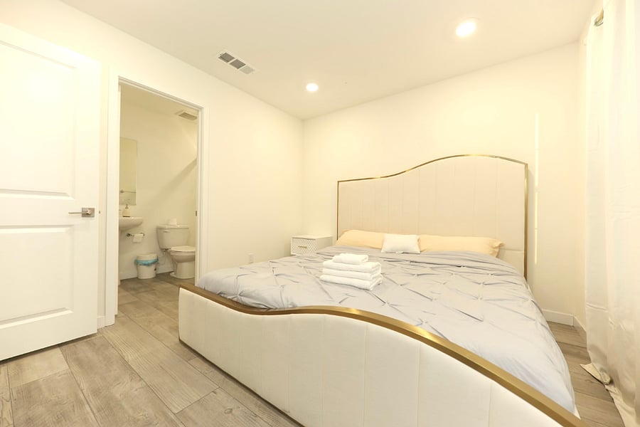 Furnished Finder property 853441_1 photo 8