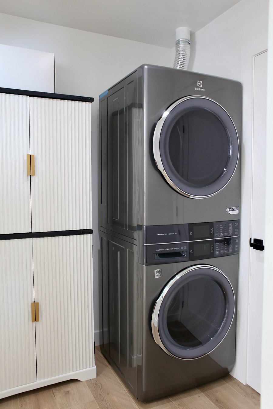 Pantry/Storage + Washer/Dryer Stack