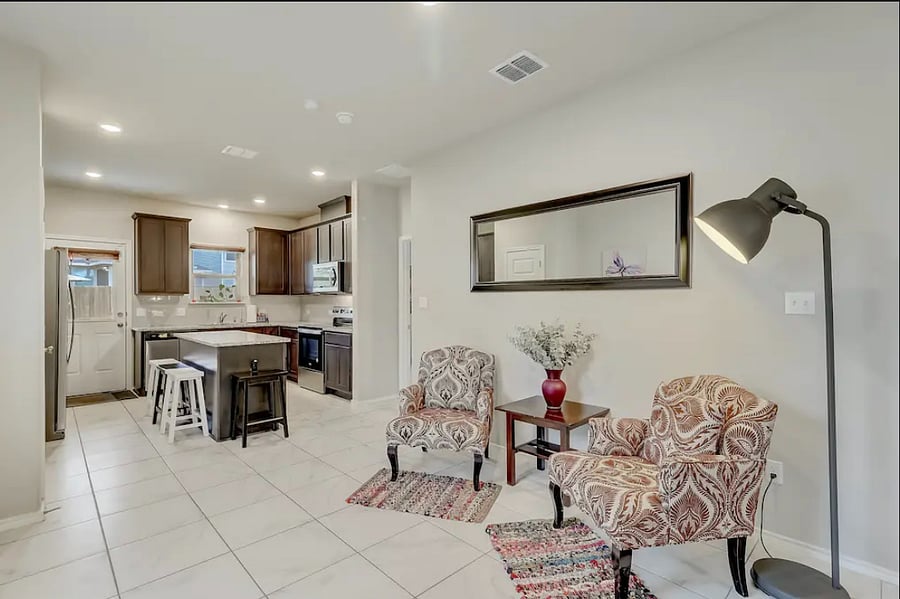 Furnished Finder property 853501_1 photo 3