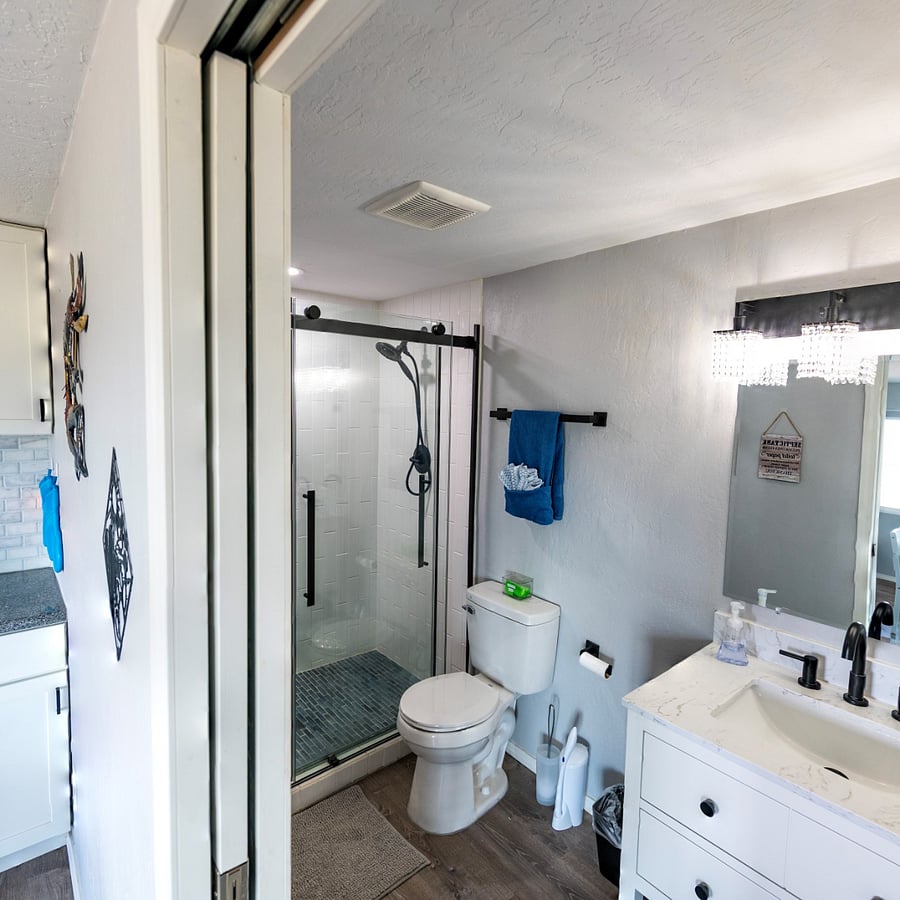 Main Bathroom