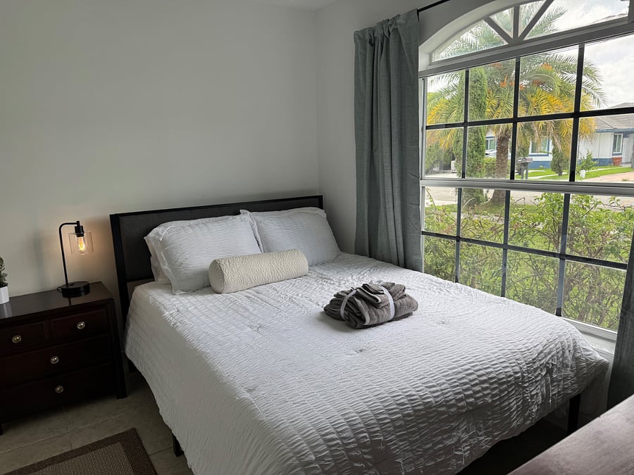 Furnished Finder property 853648_1 photo 2