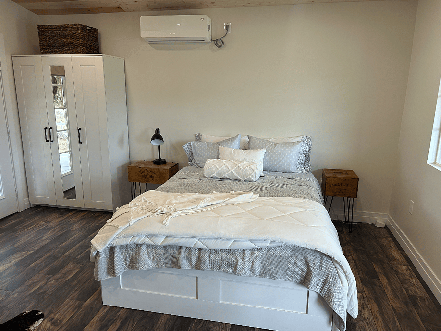 Queen size Bed.