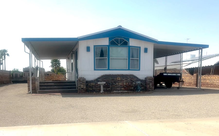 12x40 park model home with porch