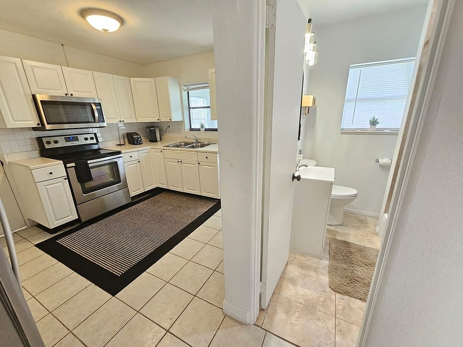 Furnished Finder property 853820_1 photo 8