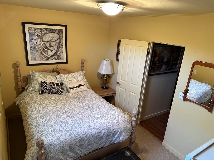 2nd Bedroom