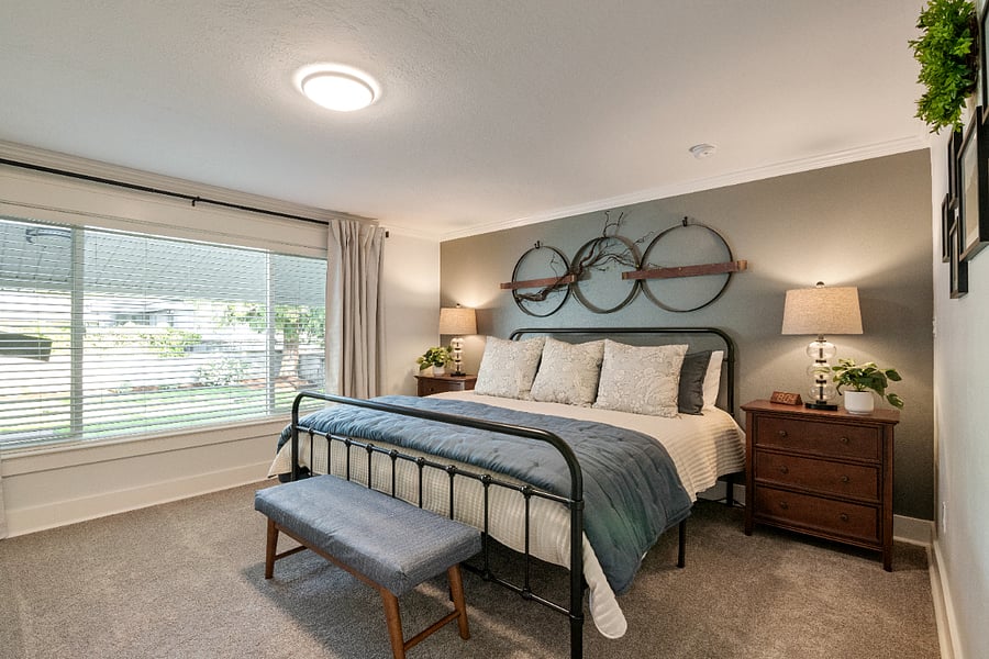 Welcome to the Willamette room! This room features a cozy king bed, two dressers/nightstands, and two large closets. It also has room-darkening curtains. It is located on the main floor off the living room and has easy access to the main bathroom.
