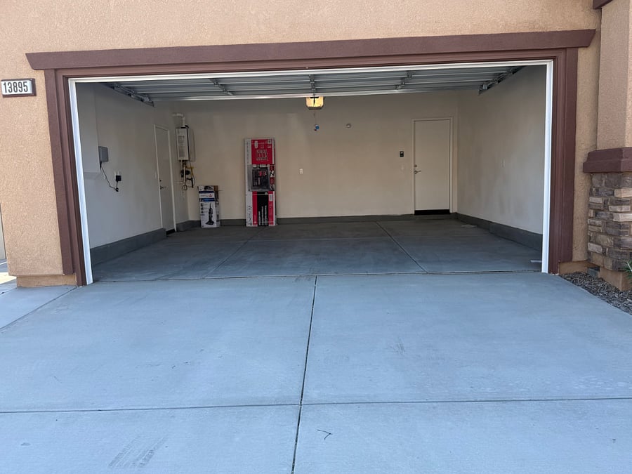 2 Car  Garage