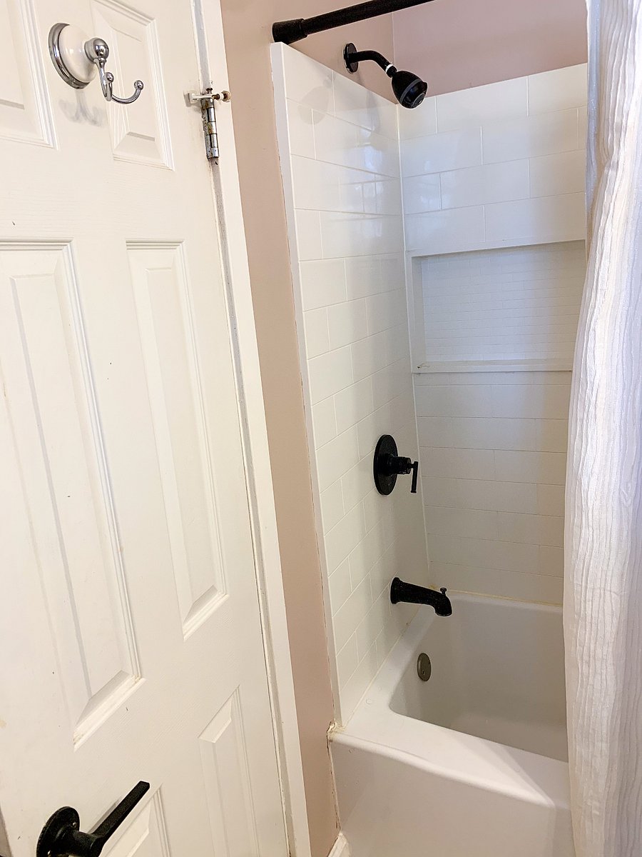 Full size bathtub