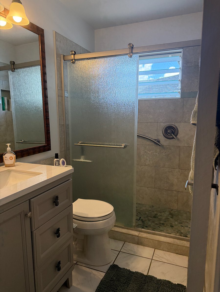The central (aka: guest's) bathroom.