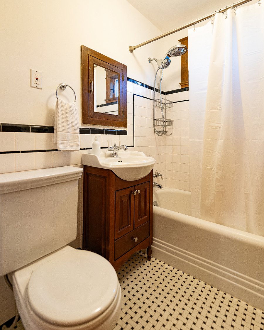 Furnished Finder property 854405_1 photo 12