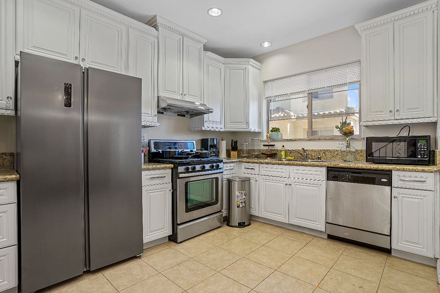 Furnished Finder property 854604_1 photo 13