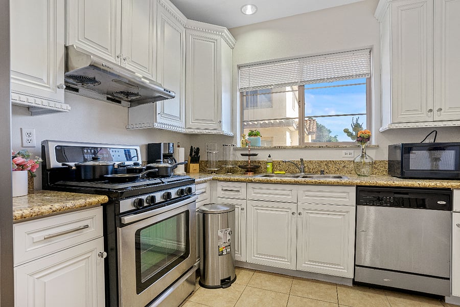 Furnished Finder property 854604_1 photo 12
