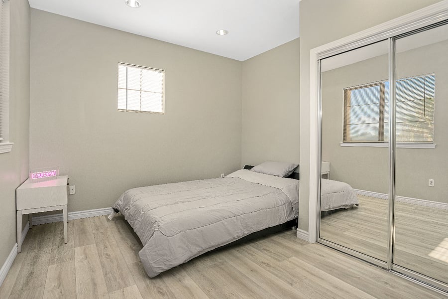 Furnished Finder property 854604_1 photo 17