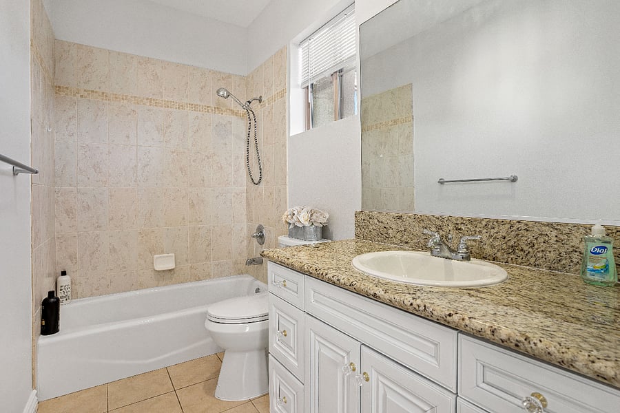 Furnished Finder property 854604_1 photo 27