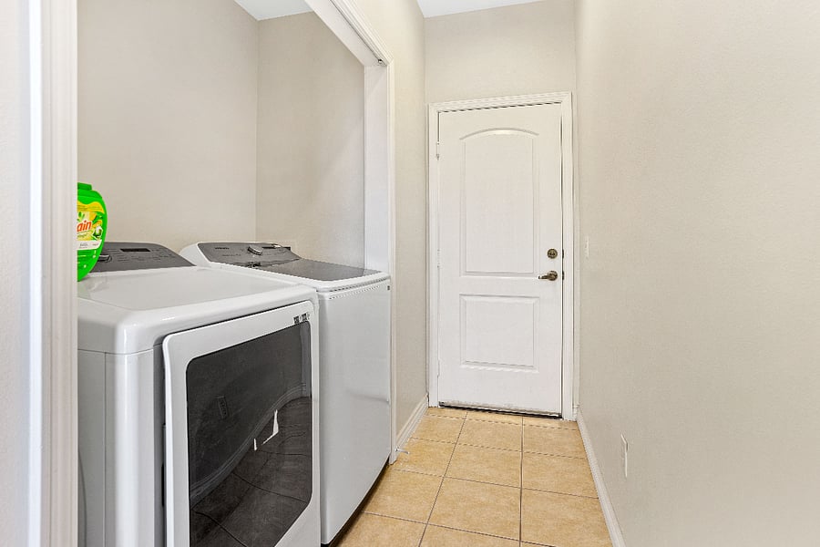 Furnished Finder property 854604_1 photo 28