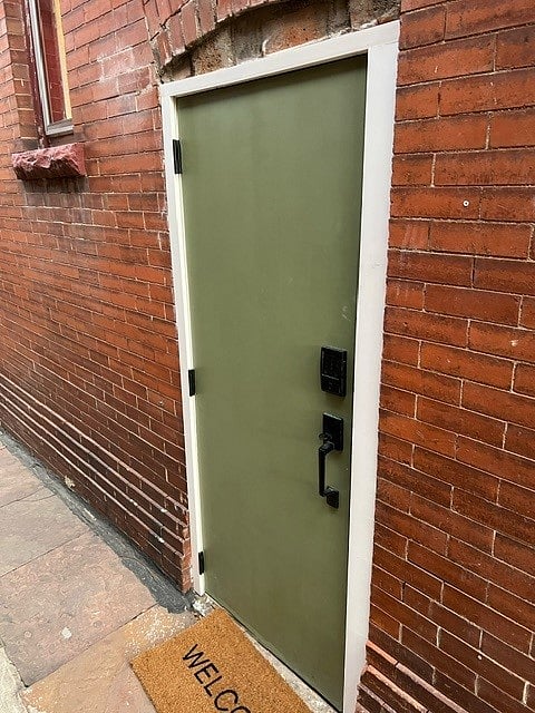 Private side entrance!
