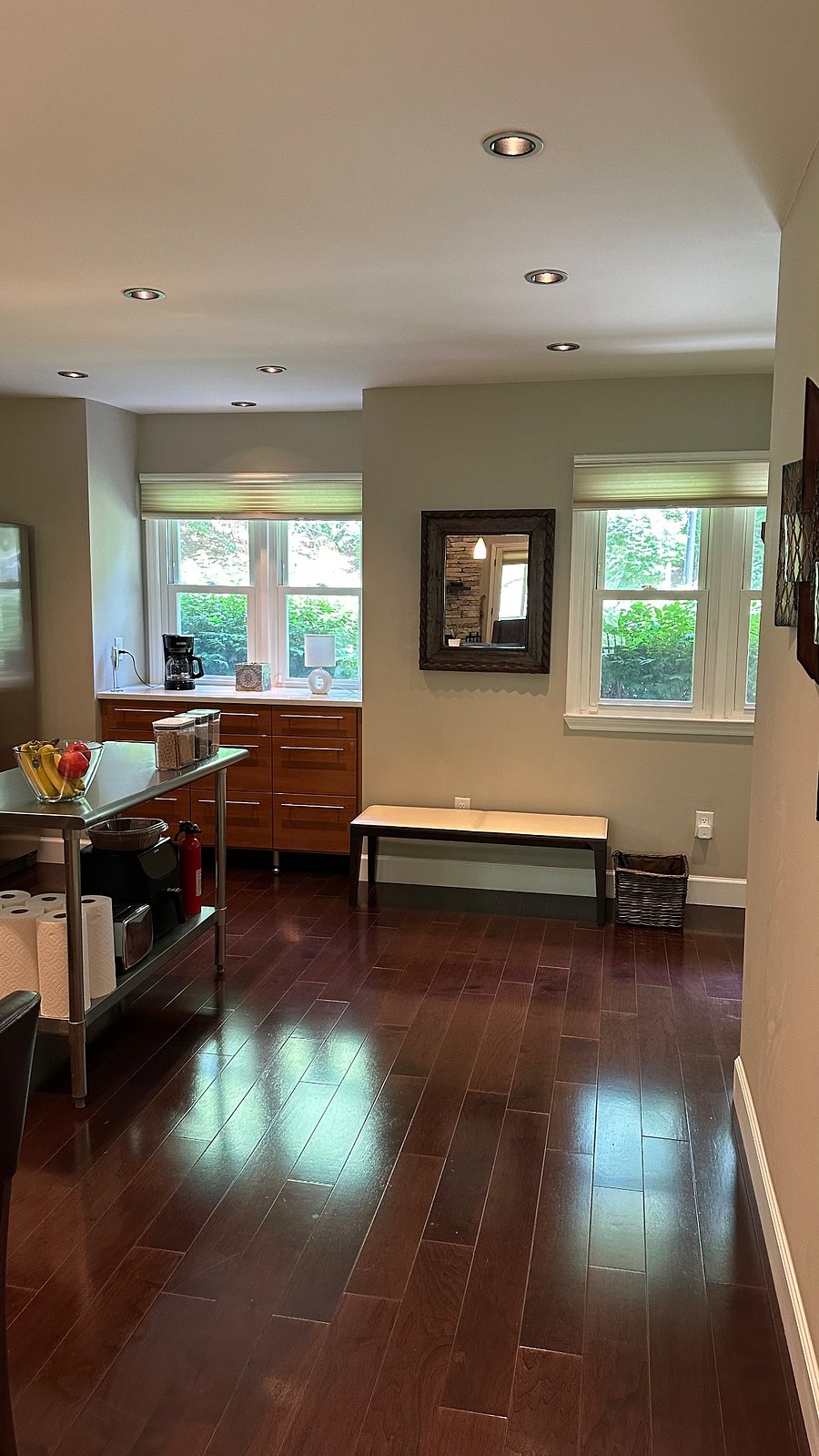 Entry & Kitchen Area