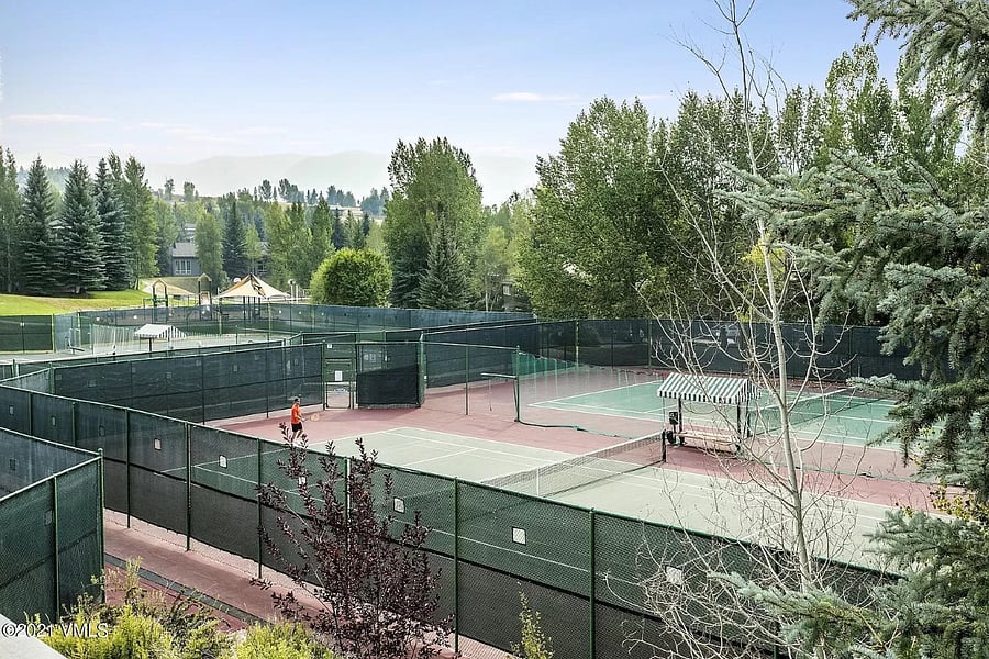 Homestead Court Club