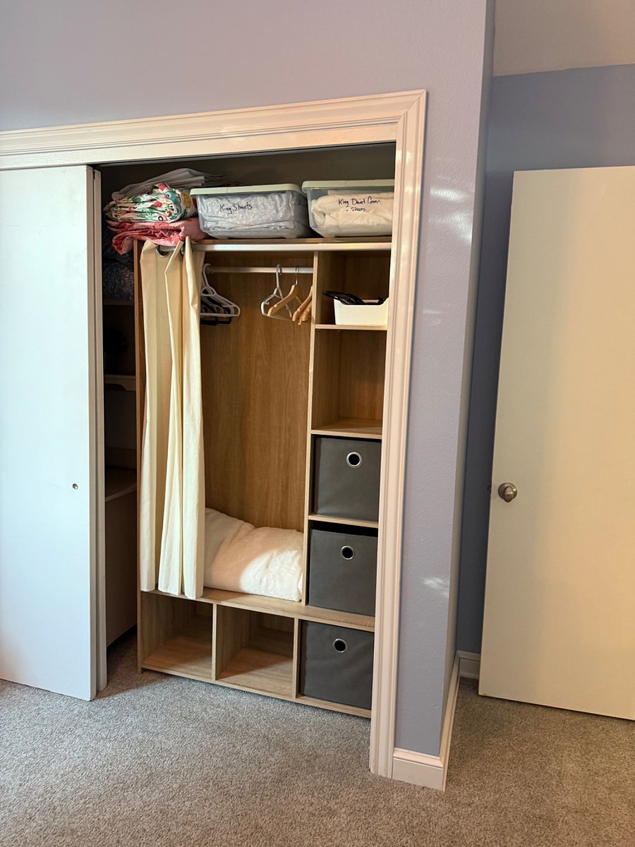 King Bedroom Closet