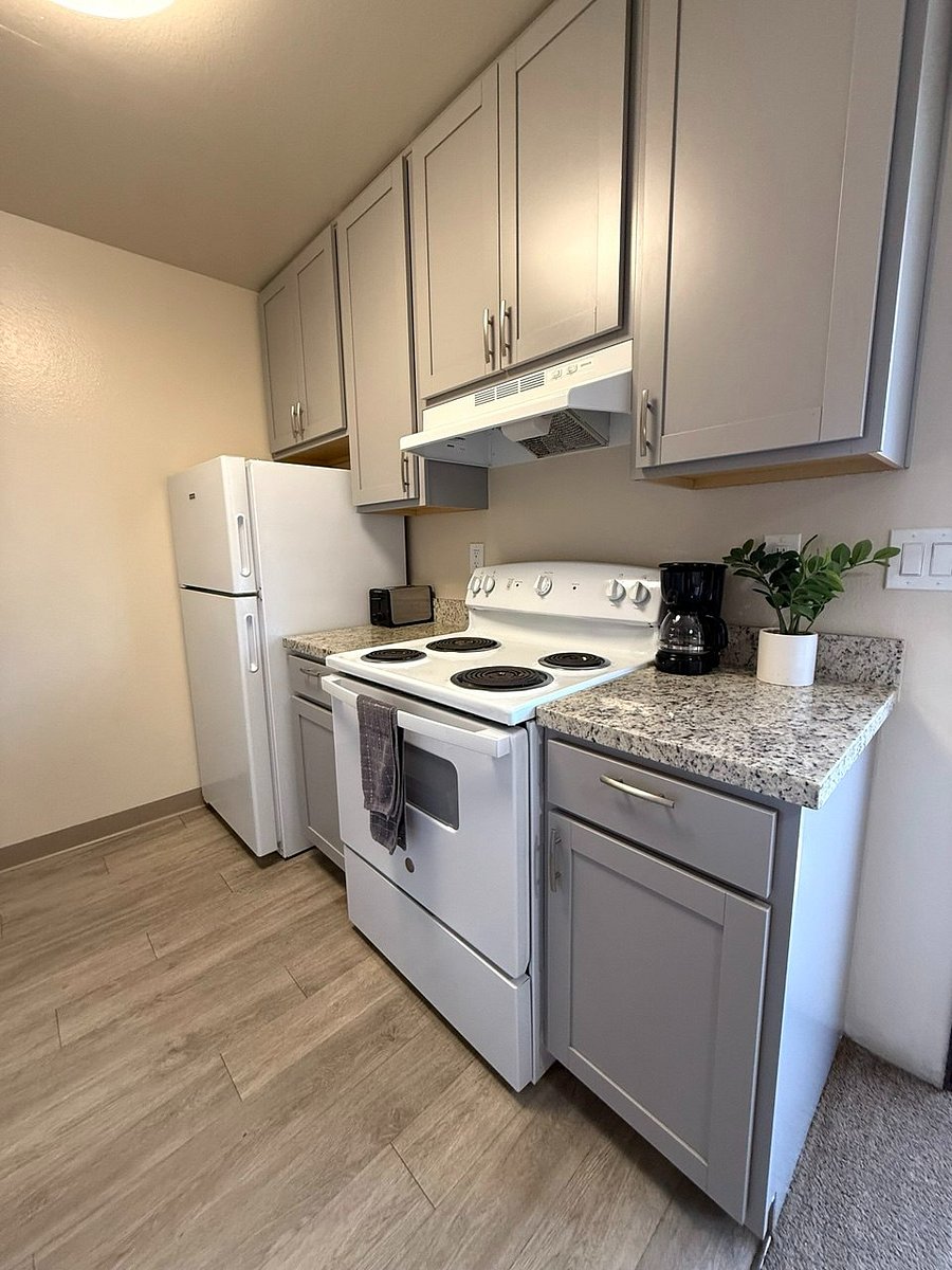 Furnished Finder property 854678_4 photo 13