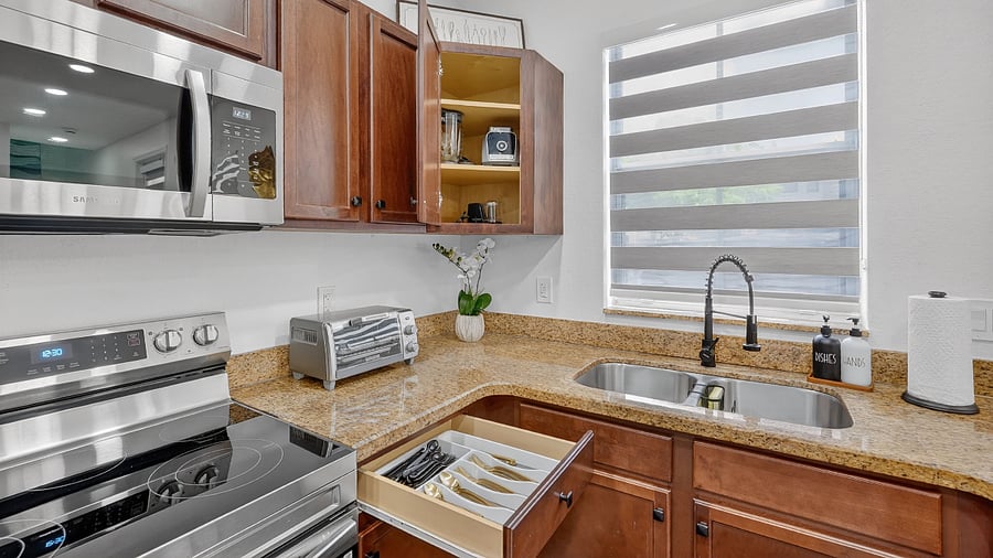 Furnished Finder property 854679_1 photo 53
