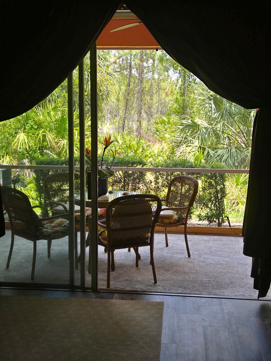 outdoor lanai