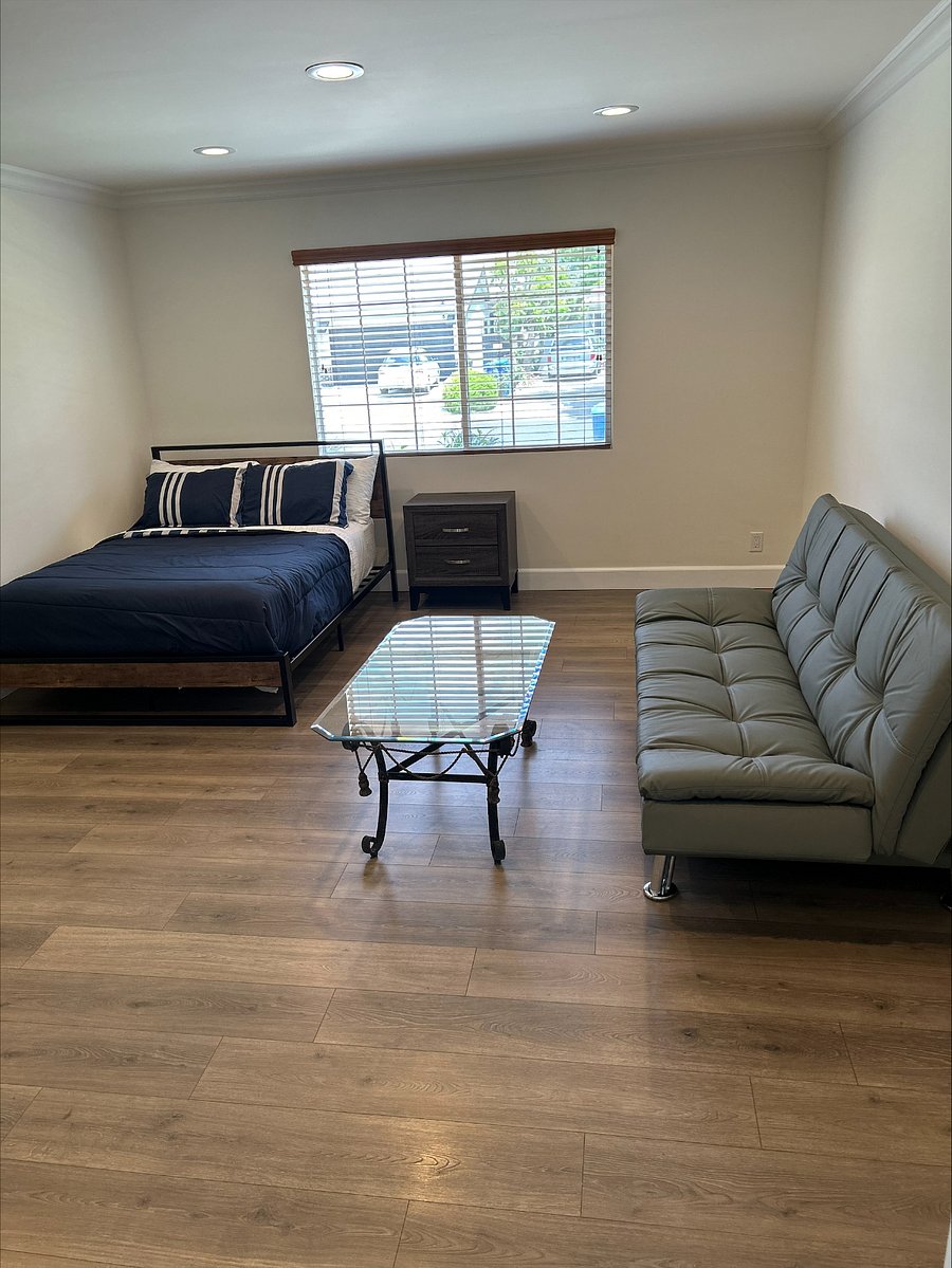 Furnished Finder property 854745_1 photo 1