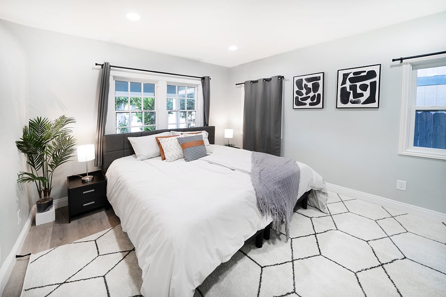 Front bedroom 1 configured with 1 king size bed (2 twins combined)