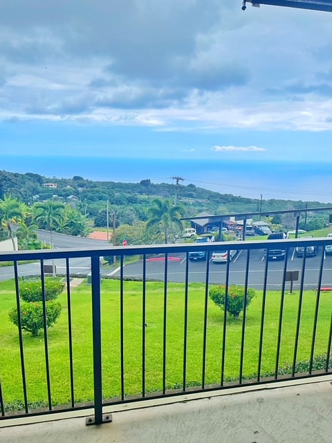 Expansive view from the lanai. Feels like you're on top of the world!